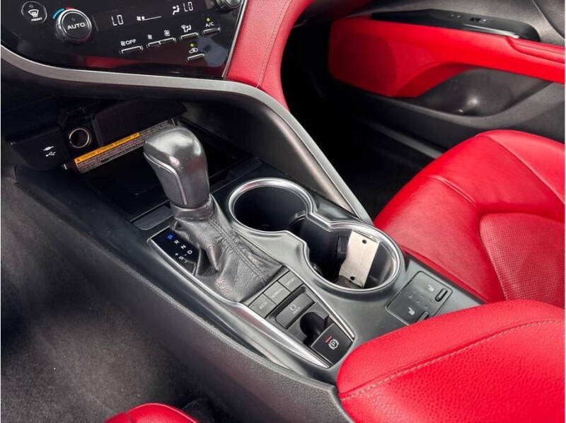 2019 Toyota Camry XSE