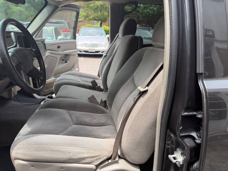 2005 Chevrolet Avalanche 1500 LS
