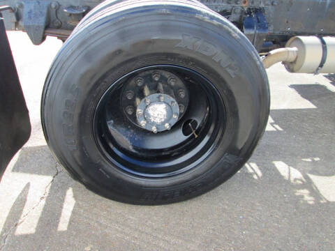 2007 Freightliner Business class M2