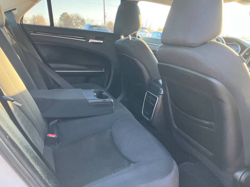 2019 Chrysler 300 Touring