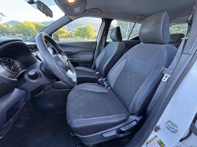 2018 Nissan Kicks S