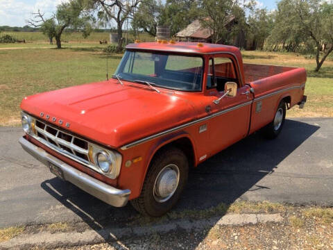 1969 Dodge D200 Pickup