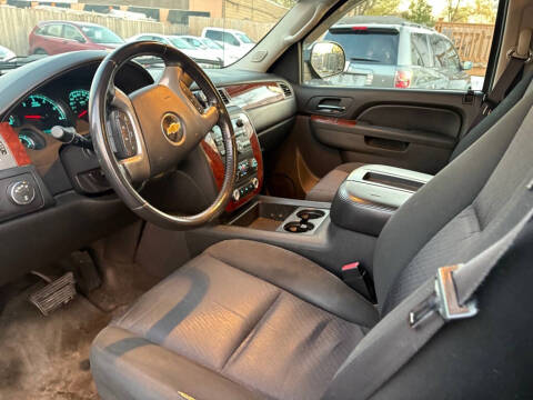 2011 Chevrolet Avalanche LS