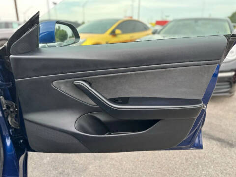 2020 Tesla Model 3 Long Range