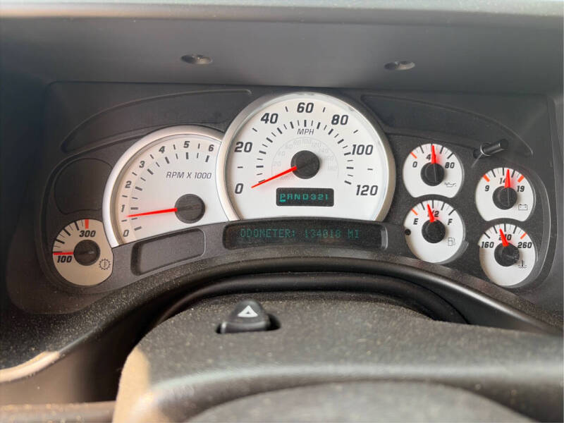 2004 HUMMER H2