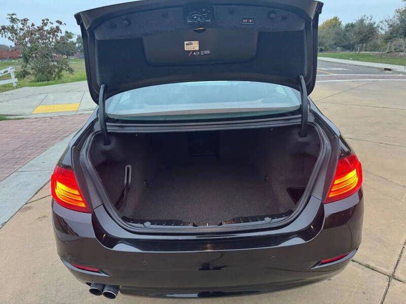 2014 BMW 5 Series 528i