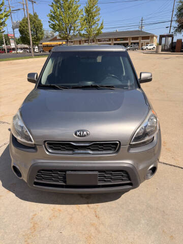 2013 Kia Soul +