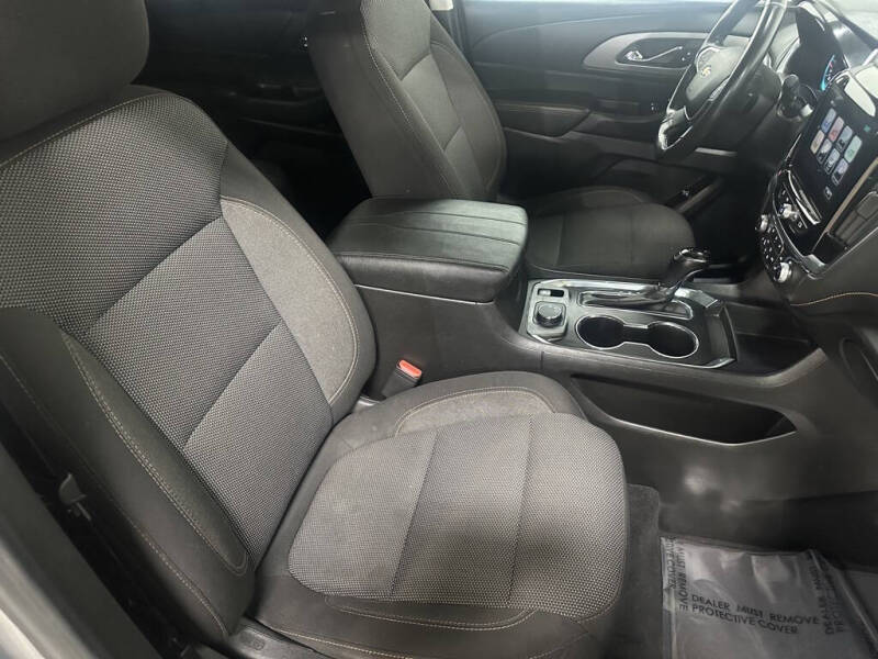 2018 Chevrolet Traverse LT Cloth