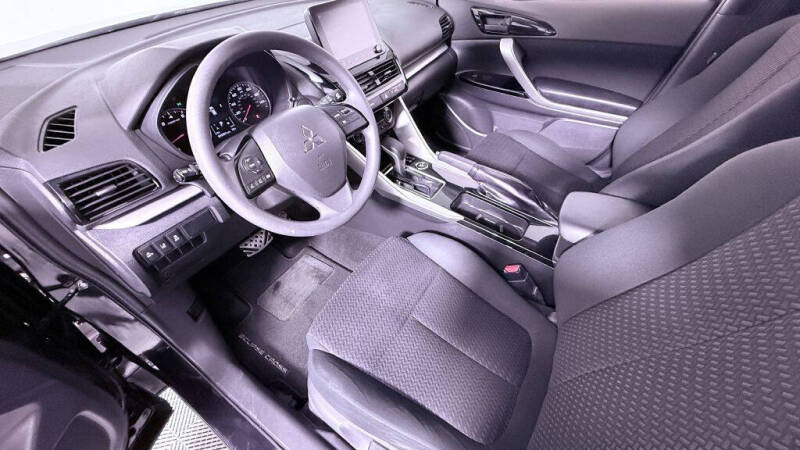 2022 Mitsubishi Eclipse Cross LE