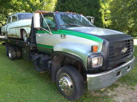 1999 Chevrolet C6500 for sale at Heartbeat Used Cars & Trucks in Harrison Township MI