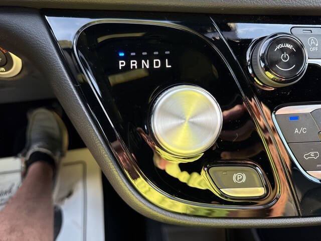 2026 Chrysler Voyager LX