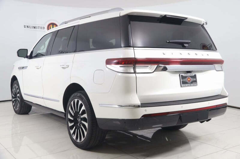 2023 Lincoln Navigator Black Label