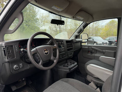 2020 Chevrolet Express 2500