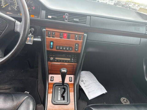1994 Mercedes-Benz E-Class E 320
