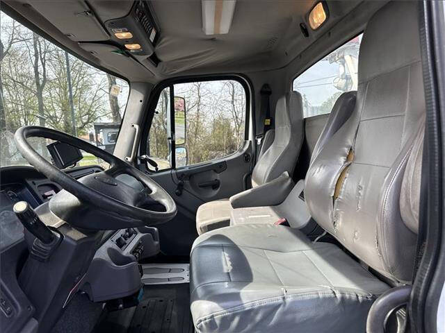 2014 Freightliner M2 106