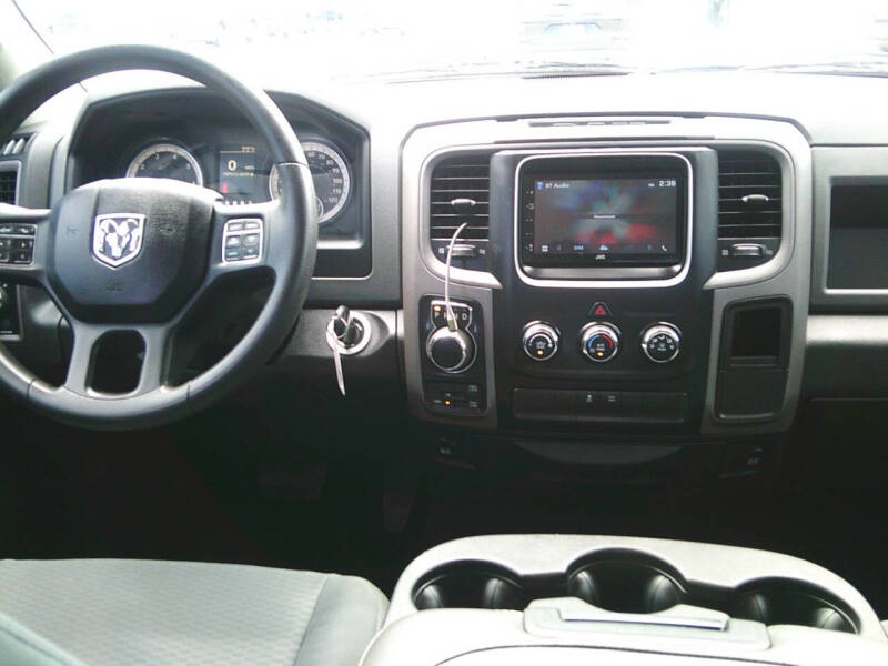 2017 RAM 1500 Express