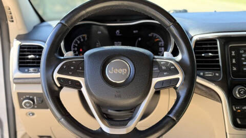 2017 Jeep Grand Cherokee Laredo