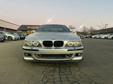 2000 BMW M5