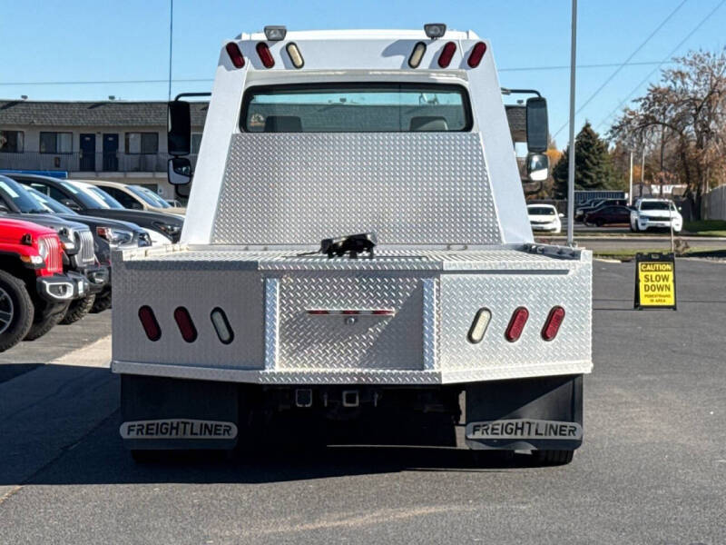 2007 Freightliner M2 106