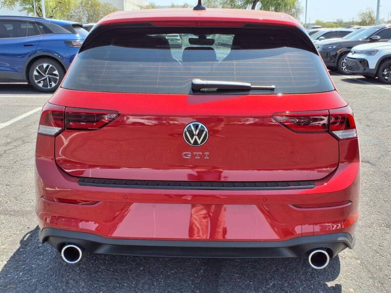 2025 Volkswagen Golf GTI SE