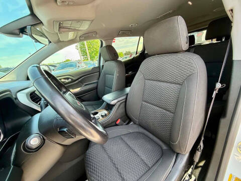 2019 GMC Acadia SLE-2
