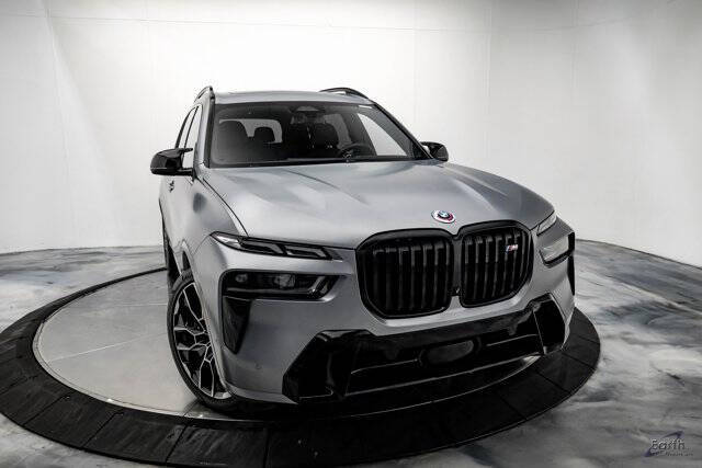 2023 BMW X7 M60i
