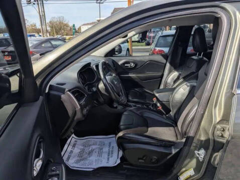 2019 Jeep Cherokee Latitude Plus
