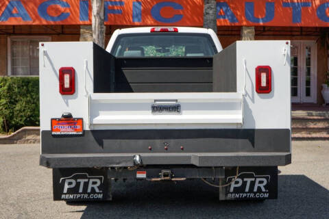 2022 Chevrolet Silverado 5500HD