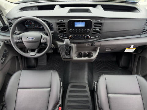2025 Ford Transit 250