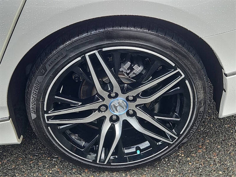 2022 Honda Accord Hybrid Touring