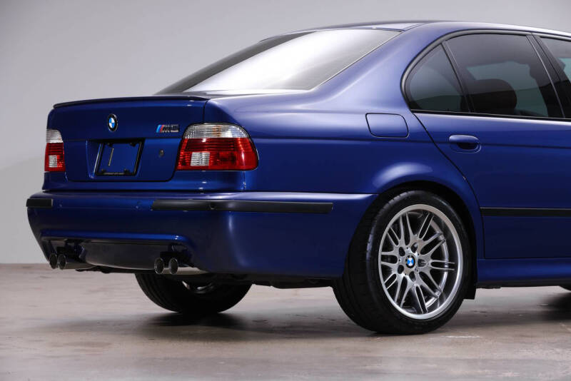 2002 BMW M5