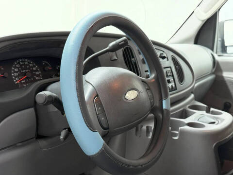 2003 Ford E-Series E-350 SD XL
