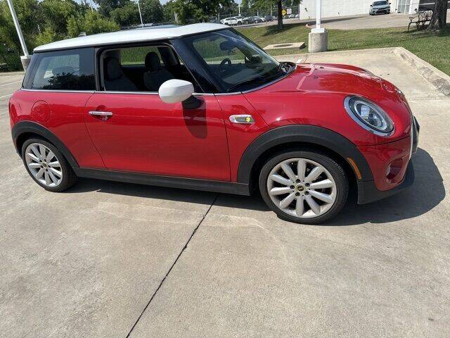 Used 2021 MINI Hardtop 2 Door SE with VIN WMWXP3C03M2N65597 for sale in Lewisville, TX