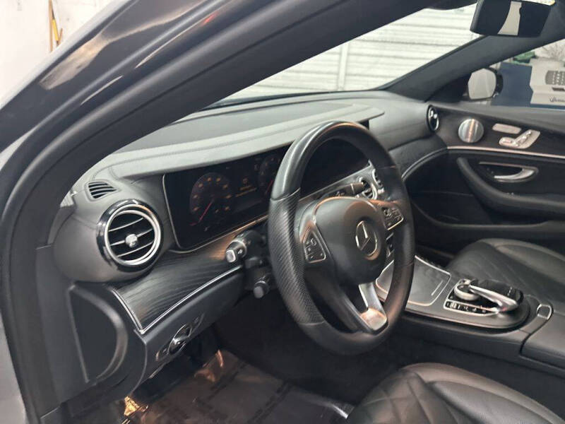2018 Mercedes-Benz E-Class E 300