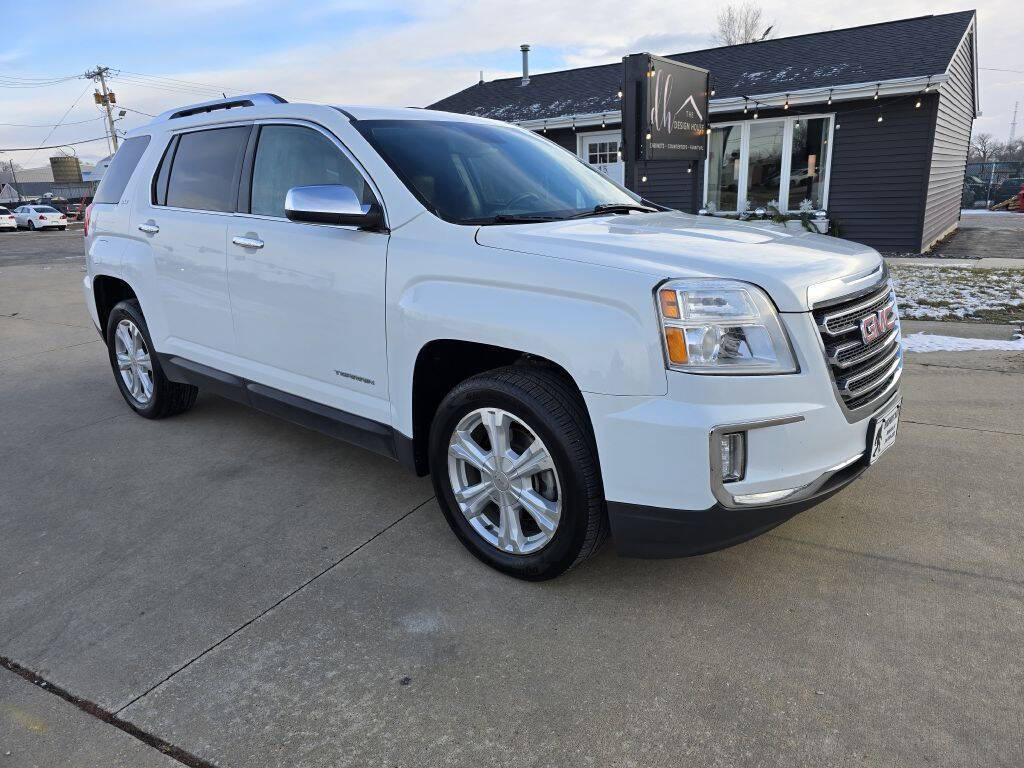 2016 GMC Terrain for sale at Bigfoot Auto in Hiawatha, IA