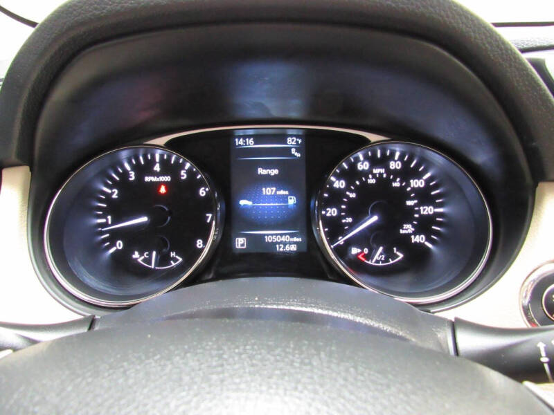 2016 Nissan Rogue SV