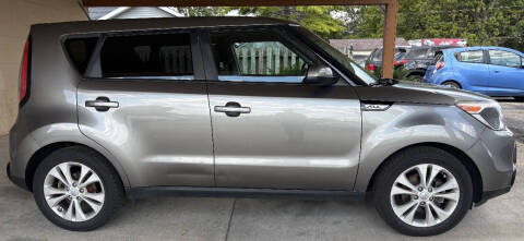 2016 Kia Soul +