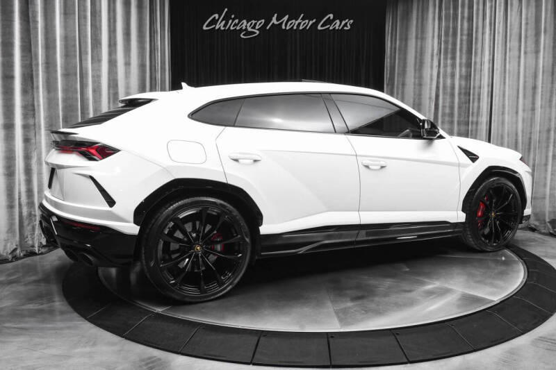 2022 Lamborghini Urus