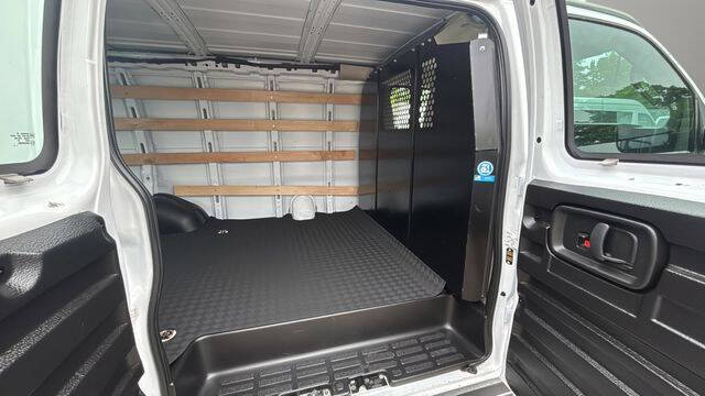 2024 GMC Savana 2500