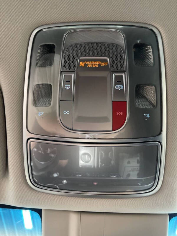 2023 Genesis G80