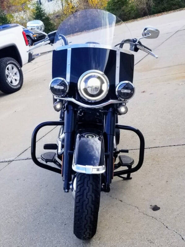 2019 Harley-Davidson FLHCS