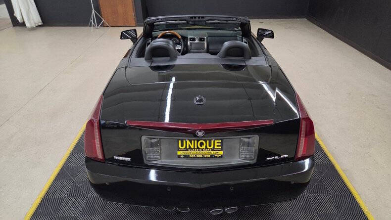 2005 Cadillac XLR