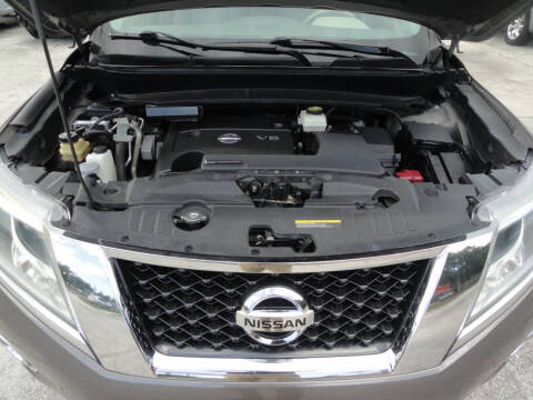 2014 Nissan Pathfinder SV