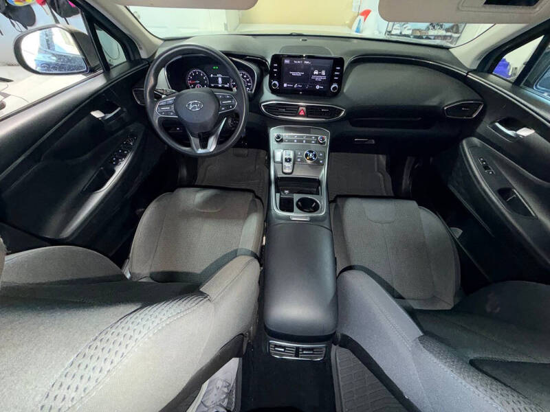 2021 Hyundai Santa Fe SE