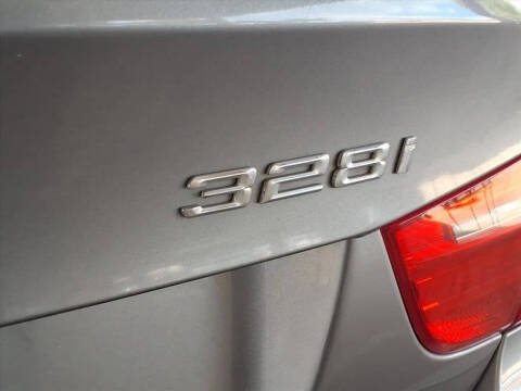 2011 BMW 3 Series 328i