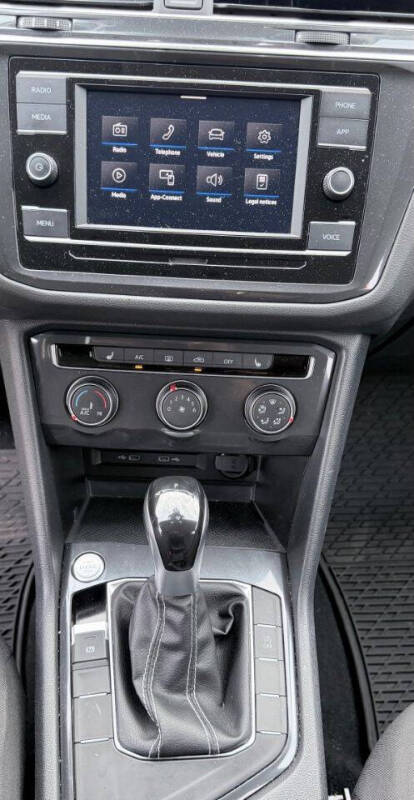 2022 Volkswagen Tiguan S