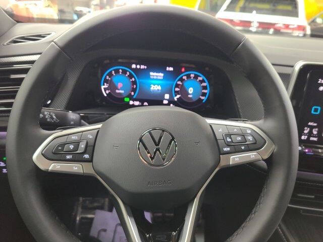 2026 Volkswagen Atlas Cross Sport SEL R-Line Black 4Motion