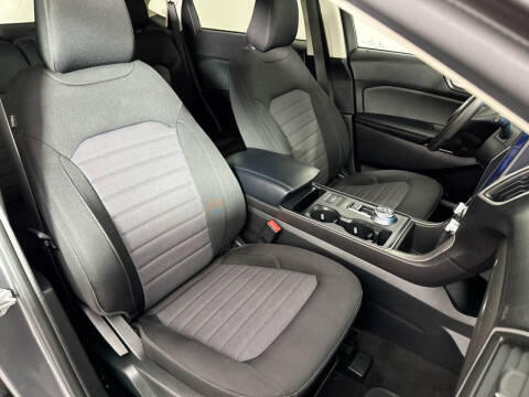 2022 Ford Edge SE