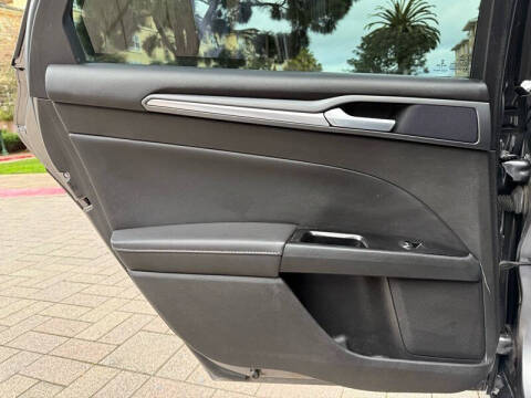 2014 Ford Fusion Hybrid Titanium