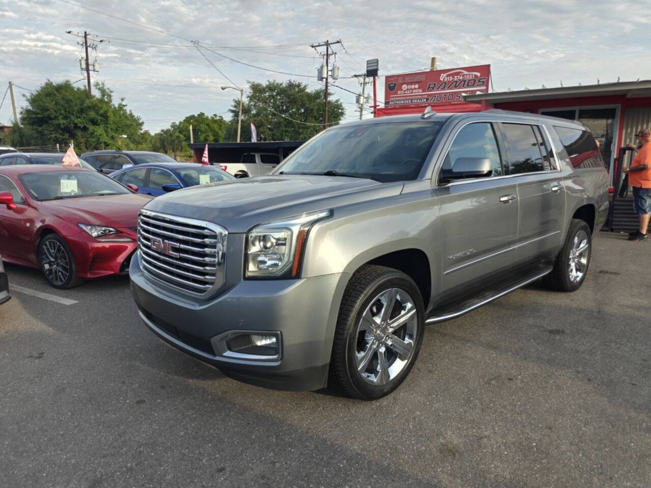 Gray 2020 GMC Yukon XL SLT 4x2 SLT 4dr SUV 2